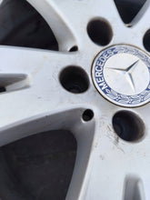 Load image into Gallery viewer, 1x Alufelge 17 Zoll 7.5" 5x112 47ET Glanz Silber A2044010402 Mercedes-Benz FEL1826980182kt
