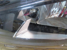 Laden Sie das Bild in den Galerie-Viewer, Frontscheinwerfer Ford Focus JX7B-13W030-CE Links Scheinwerfer Headlight