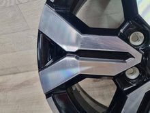 Laden Sie das Bild in den Galerie-Viewer, 1x Alufelge 17 Zoll 403005180R Dacia Duster Rim Wheel FEL8249497872yk