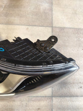 Load image into Gallery viewer, Frontscheinwerfer Hyundai Ix20 921021K000 Ein Stück (Rechts oder Links)