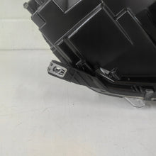 Laden Sie das Bild in den Galerie-Viewer, Frontscheinwerfer Dacia Duster 260609367R LED Links Scheinwerfer Headlight