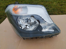 Laden Sie das Bild in den Galerie-Viewer, Frontscheinwerfer Mercedes-Benz Sprinter A9068202461 Rechts Headlight SCH2471301014nj