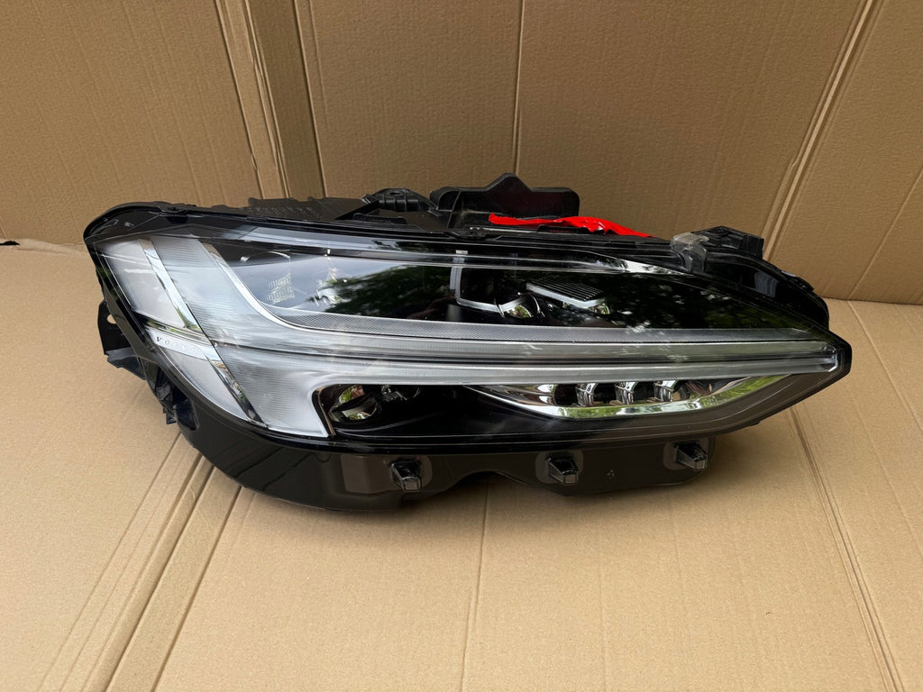 Frontscheinwerfer Volvo V90 Cross Country 32404740 Full LED Rechts Headlight SCH7525359626bj