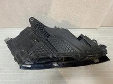 Laden Sie das Bild in den Galerie-Viewer, Frontscheinwerfer Skoda Superb III 3V1941015E LED Links Scheinwerfer Headlight SCH4253712752xd