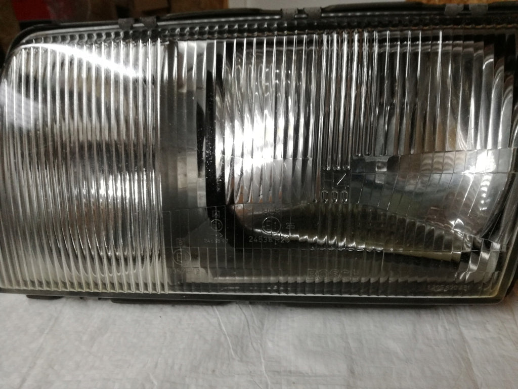 Frontscheinwerfer Mercedes-Benz W126 1268209461 0301065705 Links Headlight SCH2423789979hi