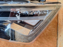 Laden Sie das Bild in den Galerie-Viewer, Frontscheinwerfer Seat Ateca 576941007B LED Links Scheinwerfer Headlight