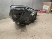 Laden Sie das Bild in den Galerie-Viewer, Frontscheinwerfer Ford Focus MX7B-13E015-EB FALSE Scheinwerfer Headlight SCH9563331069yw