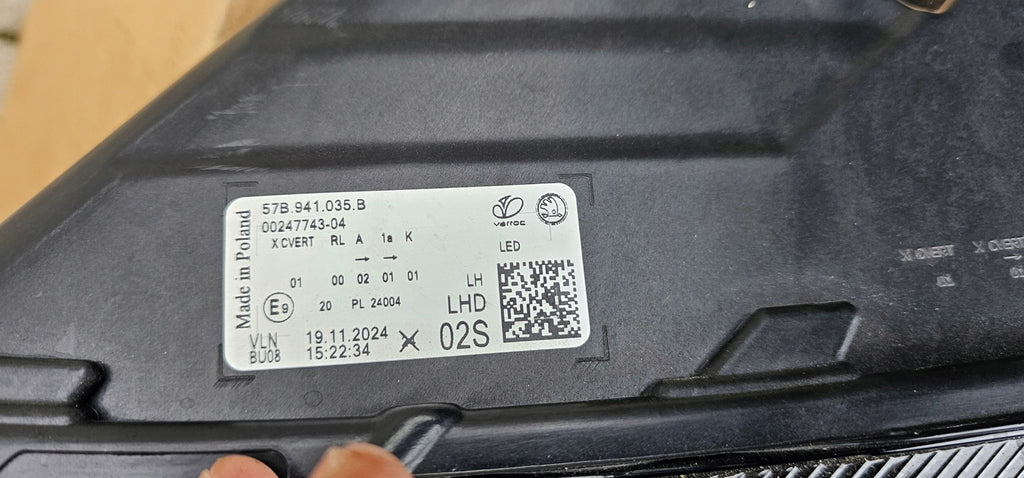 Frontscheinwerfer Skoda Karoq 57B941035B LED Links Scheinwerfer Headlight SCH9232144157mw