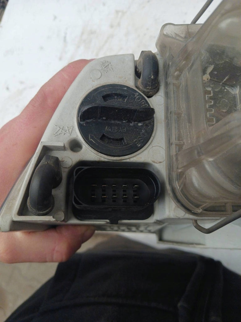 Frontscheinwerfer Skoda Octavia II Xenon Ein Stück (Rechts oder Links) Headlight SCH4068210077na