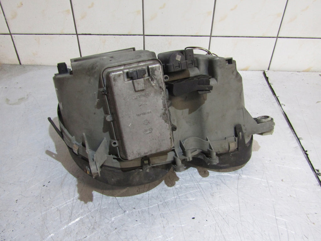 Frontscheinwerfer Mercedes-Benz W210 Xenon Links Scheinwerfer Headlight SCH2274201087si