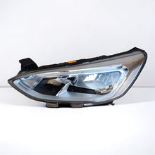 Laden Sie das Bild in den Galerie-Viewer, Frontscheinwerfer Ford Focus JX7B-13W030-AC Halogen Links Scheinwerfer Headlight