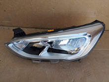 Laden Sie das Bild in den Galerie-Viewer, Frontscheinwerfer Ford Focus JX7B-13W030-AC Halogen Links Scheinwerfer Headlight