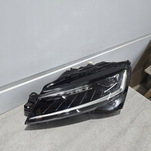 Laden Sie das Bild in den Galerie-Viewer, Frontscheinwerfer Skoda Superb 3V1941015E Links Scheinwerfer Headlight SCH2718884550pt