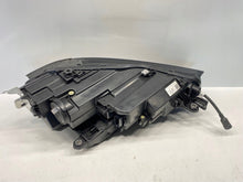 Laden Sie das Bild in den Galerie-Viewer, Frontscheinwerfer Skoda Superb I 3P1941015B LED Links Scheinwerfer Headlight SCH3812059969ta