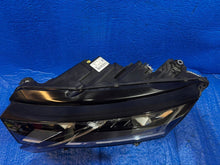 Laden Sie das Bild in den Galerie-Viewer, Frontscheinwerfer Skoda Octavia I 5E4941035 Links Scheinwerfer Headlight SCH7966291179ev