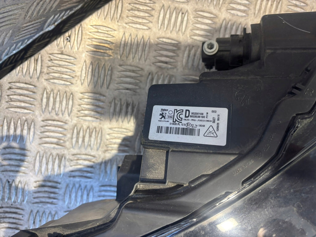 Frontscheinwerfer Peugeot II 208 9833036180 LED Rechts Scheinwerfer Headlight SCH9396963635xa