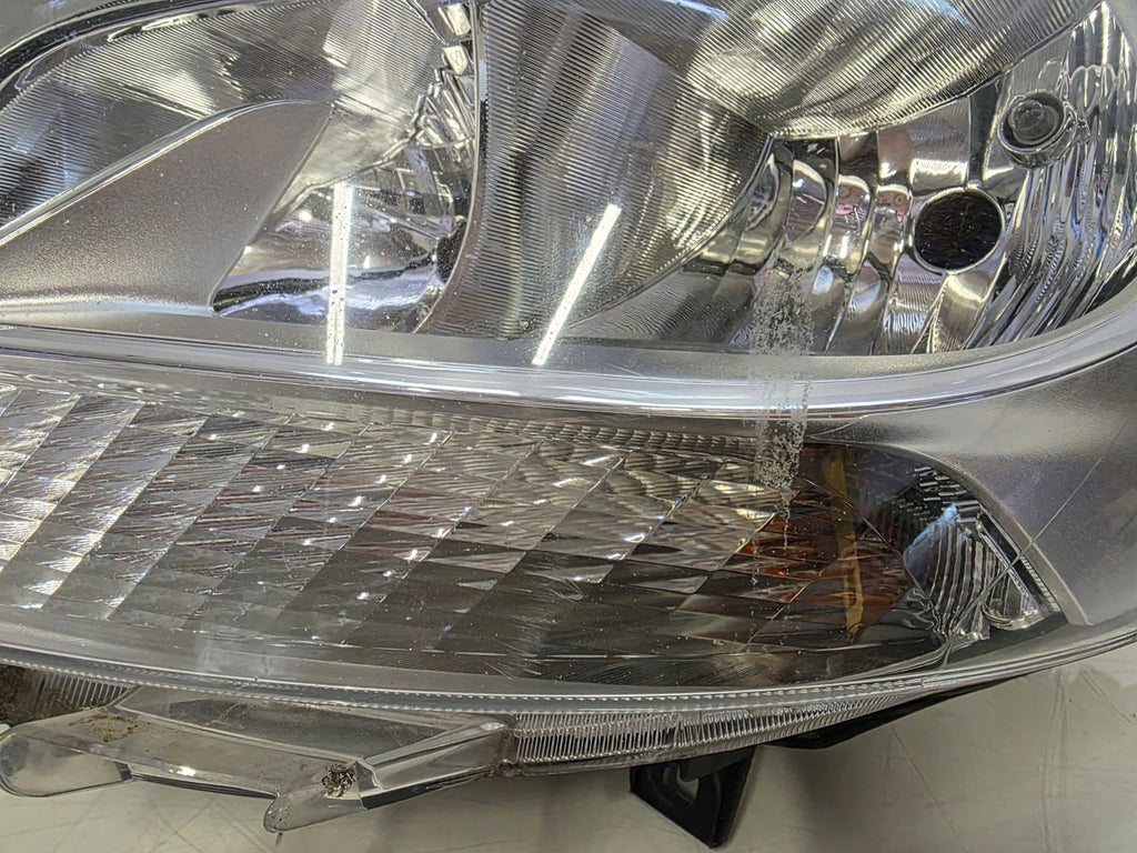 Frontscheinwerfer Mercedes-Benz Sprinter A9109060000 Links Headlight SCH2775318057jk