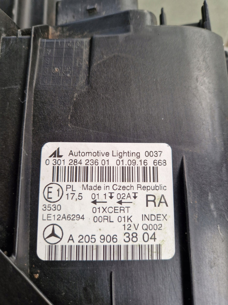 Frontscheinwerfer Mercedes-Benz W205 2059063704 2059063804 LED Rechts oder Links SCH9064484022pt