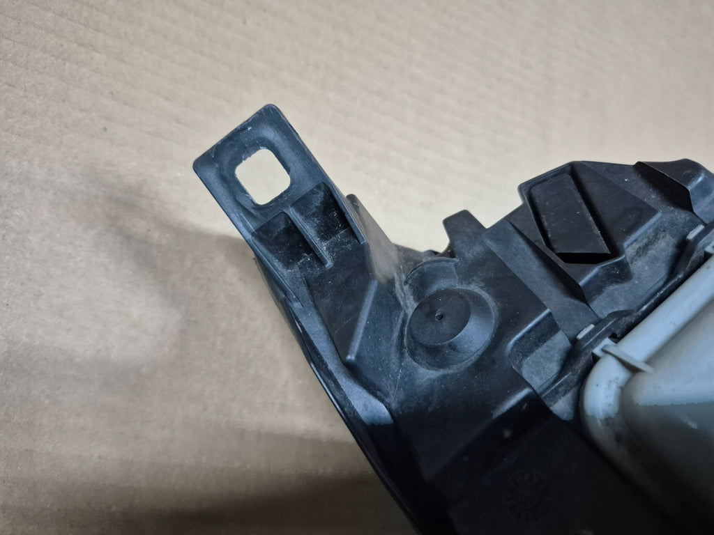 Frontscheinwerfer Mitsubishi Colt VI I 8301B367 FALSE Scheinwerfer Headlight SCH5822181327zi