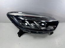 Laden Sie das Bild in den Galerie-Viewer, Frontscheinwerfer Renault Captur I 260606092R 260107560R Ein Satz Headlight SCH9033781823ov