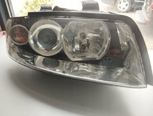 Load image into Gallery viewer, Frontscheinwerfer Audi A4 B6 8E0941004AQ Xenon Ein Stück (Rechts oder Links)