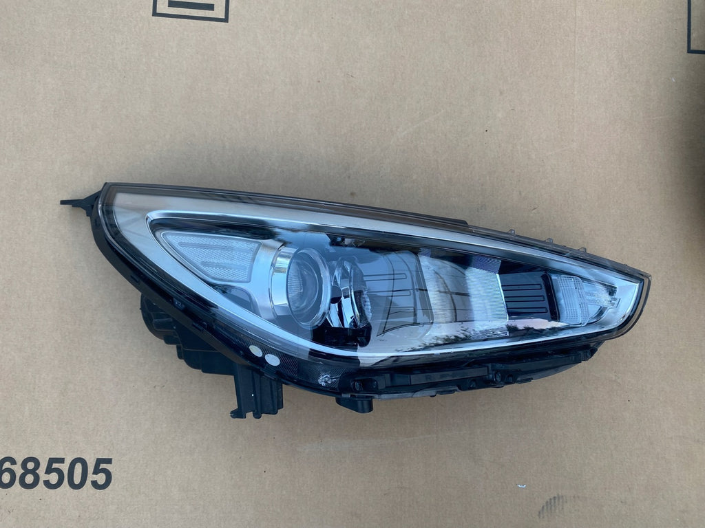 Frontscheinwerfer Hyundai I30 92102-Q4020 Rechts Scheinwerfer Headlight