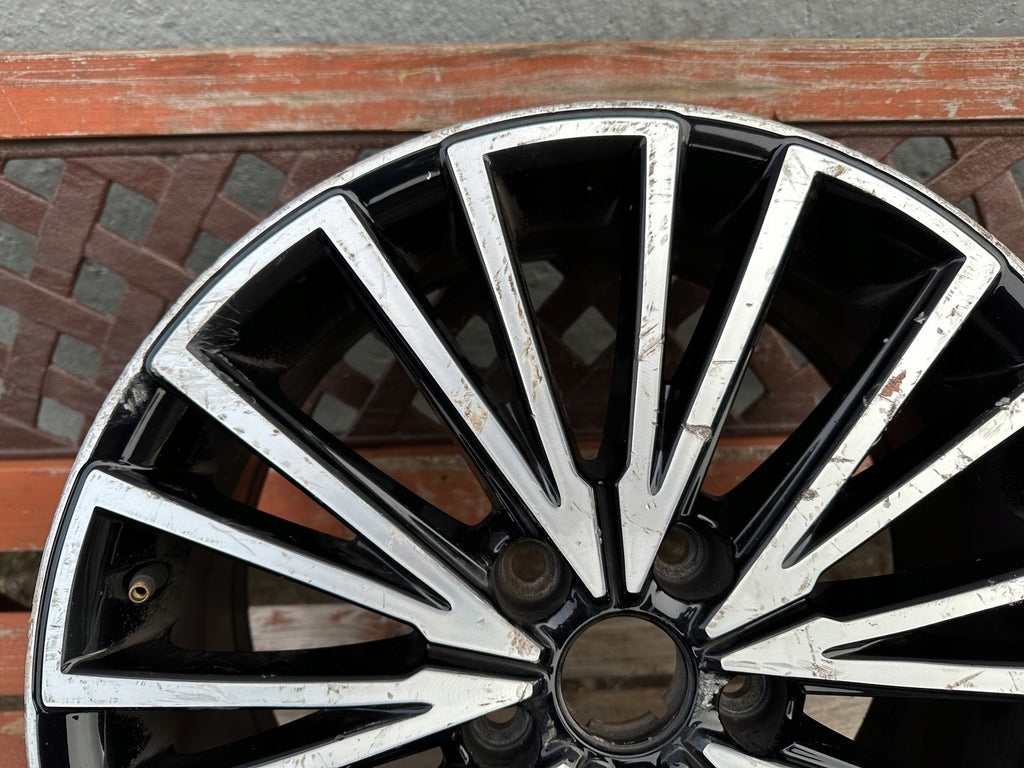 1x Alufelge 17 Zoll 7.0" 5x112 49ET 5F0601025Q Cupra Leon Rim Wheel