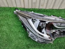 Load image into Gallery viewer, Frontscheinwerfer Toyota Corolla 81110-02S70 LED Ein Stück (Rechts oder Links) SCH2985299110rn