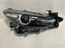 Load image into Gallery viewer, Frontscheinwerfer Mazda 3 B63C-51030 LED Rechts Scheinwerfer Headlight