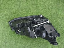 Laden Sie das Bild in den Galerie-Viewer, Frontscheinwerfer Mercedes-Benz W213 A2139063904 Links Scheinwerfer Headlight SCH6421035750pw