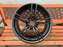 Laden Sie das Bild in den Galerie-Viewer, 1x Alufelge 19 Zoll 9.0" 5x120 29ET 2284908 BMW 2 F87 F80 Rim Wheel FEL6744832820dy
