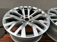 Laden Sie das Bild in den Galerie-Viewer, 1x Alufelge 18 Zoll 8.0&quot; 5x112 25ET Glanz Silber 760601025A VW Touareg Rim Wheel