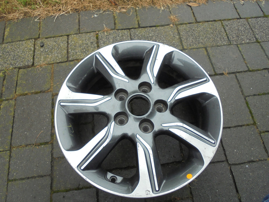 1x Alufelge 16 Zoll 6.0" 5x114.3 50ET Glanz Silber 52910-1K850 Hyundai I30 Ceed