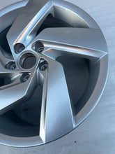 Load image into Gallery viewer, 1x Alufelge 17 Zoll 7.5" 5x112 5H0601025E VW Golf VIII I Rim Wheel FEL1805273523ti