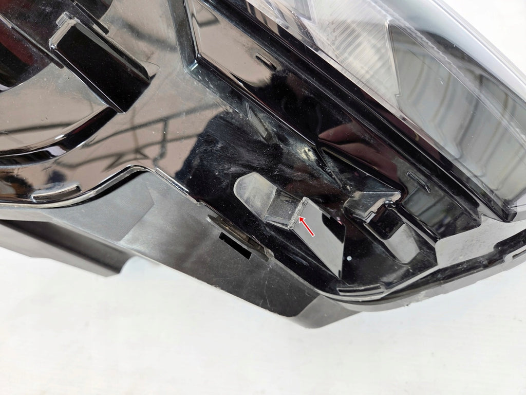 Frontscheinwerfer Ford Courier R2X6-13E015AE Links Scheinwerfer Headlight SCH4436760459xg