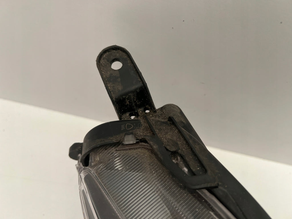 Frontscheinwerfer Toyota 4 Yaris KO-8EU Rechts Scheinwerfer Headlight