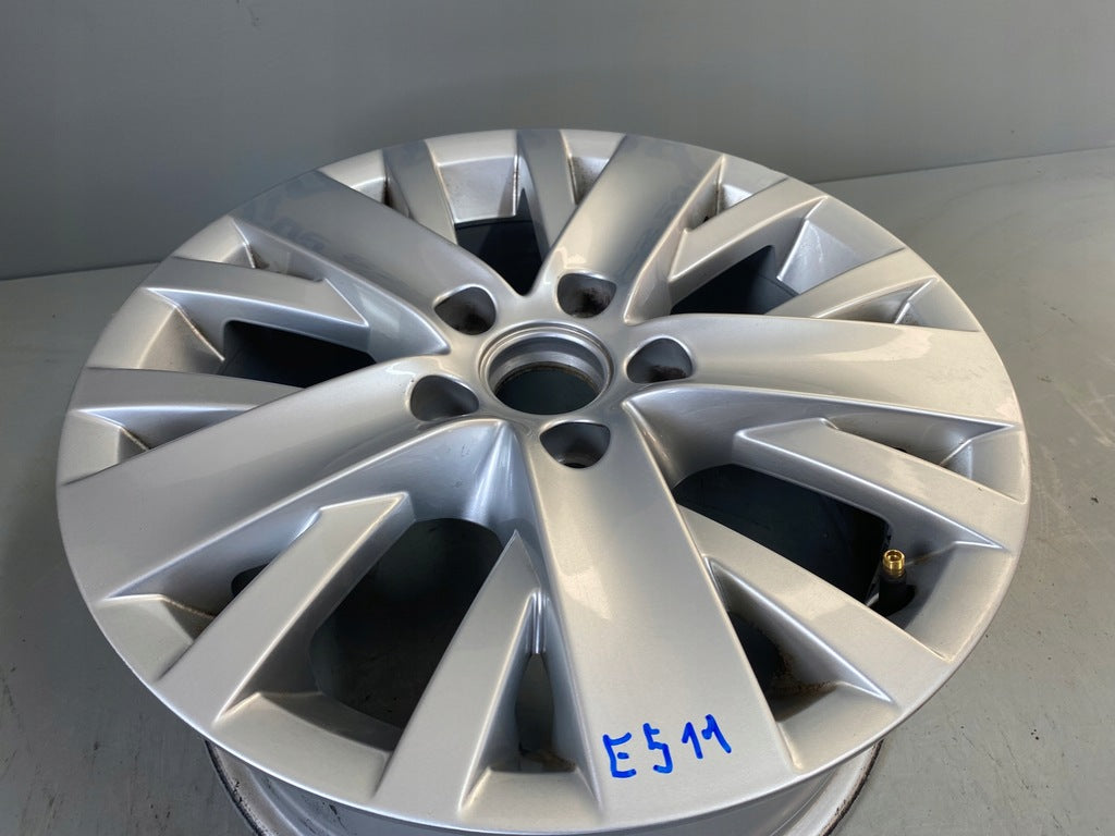 1x Alufelge 16 Zoll 6.5" 5x112 50ET Glanz Silber 5K0601025 VW Golf V Rim Wheel FEL8359284778mn