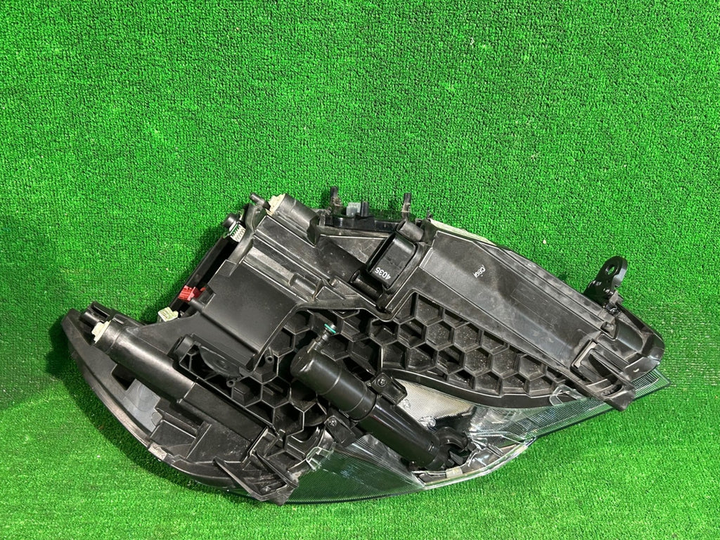 Frontscheinwerfer Skoda Superb II 3T1941015H 1ZS01131409 Links Headlight SCH1504329557bp