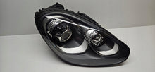 Load image into Gallery viewer, Frontscheinwerfer Porsche Cayenne 7P1941752F Xenon Rechts Scheinwerfer Headlight SCH6851673675zt