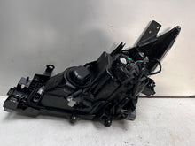 Laden Sie das Bild in den Galerie-Viewer, Frontscheinwerfer Mazda 3 BHR151030 Rechts Scheinwerfer Headlight SCH6204350586jh