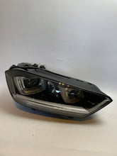 Laden Sie das Bild in den Galerie-Viewer, Frontscheinwerfer VW Sportsvan 517941044B 90067948 Xenon Rechts Headlight