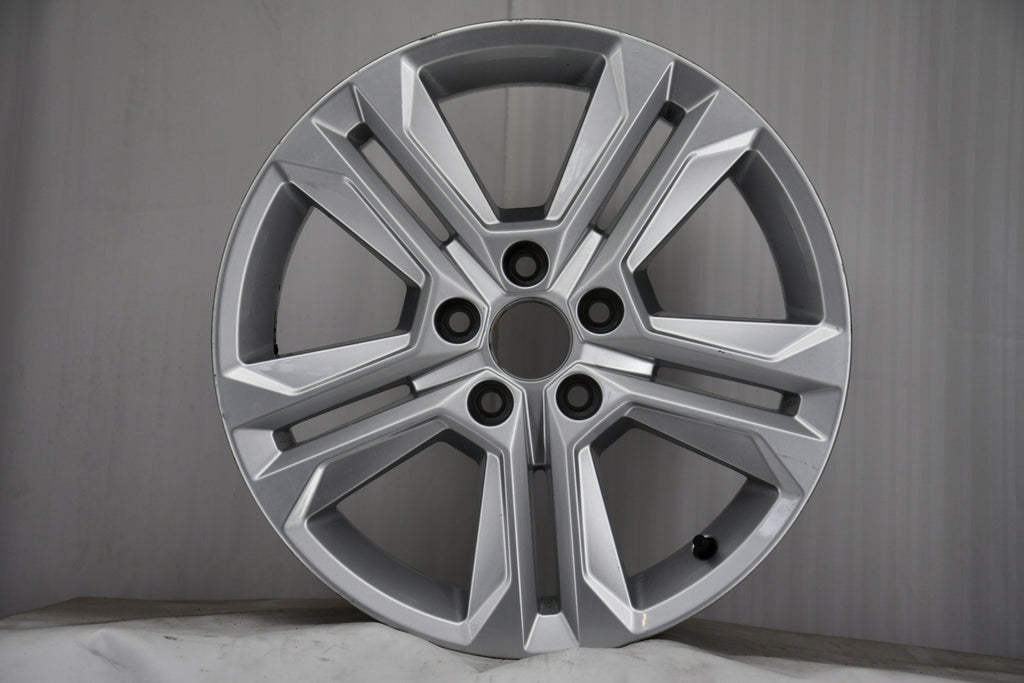 1x Alufelge 17 Zoll 7.0" 5x112 45ET Glanz Silber 81A601025AJ Audi Rim Wheel FEL4678111744wl