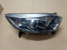 Laden Sie das Bild in den Galerie-Viewer, Frontscheinwerfer Renault Captur 260100947R Rechts Scheinwerfer Headlight SCH6815726035lx