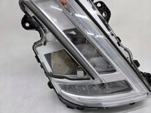 Laden Sie das Bild in den Galerie-Viewer, Frontscheinwerfer Volvo 24056510 LED Rechts Scheinwerfer Headlight SCH1264294659zs