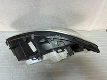 Laden Sie das Bild in den Galerie-Viewer, Frontscheinwerfer Mercedes-Benz Vito W639 A6398200261 Rechts Headlight SCH1844660453uw
