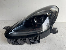 Laden Sie das Bild in den Galerie-Viewer, Frontscheinwerfer Maserati Suv 06702930830 LED Links Scheinwerfer Headlight SCH5364528003ru