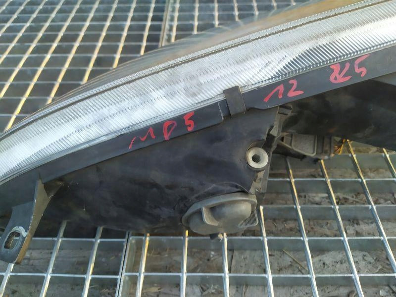 Frontscheinwerfer Mitsubishi Colt 0301308202 Rechts Scheinwerfer Headlight