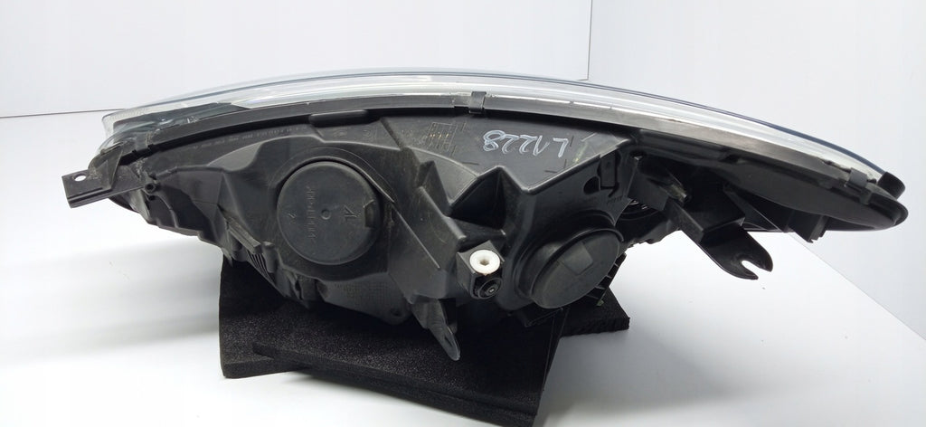 Frontscheinwerfer Renault Captur I 260105066R 030128120200 1305631307 Rechts SCH2546311906ad