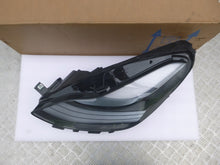 Load image into Gallery viewer, Frontscheinwerfer Tesla Model 3 1514952-10-E Full LED Rechts oder Links SCH4231990419nb