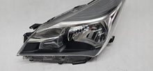 Laden Sie das Bild in den Galerie-Viewer, Frontscheinwerfer Toyota Yaris SPP4621 Links Scheinwerfer Headlight
